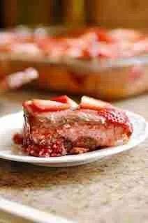 Chocolate Strawberry Earthquake Cake Recipe