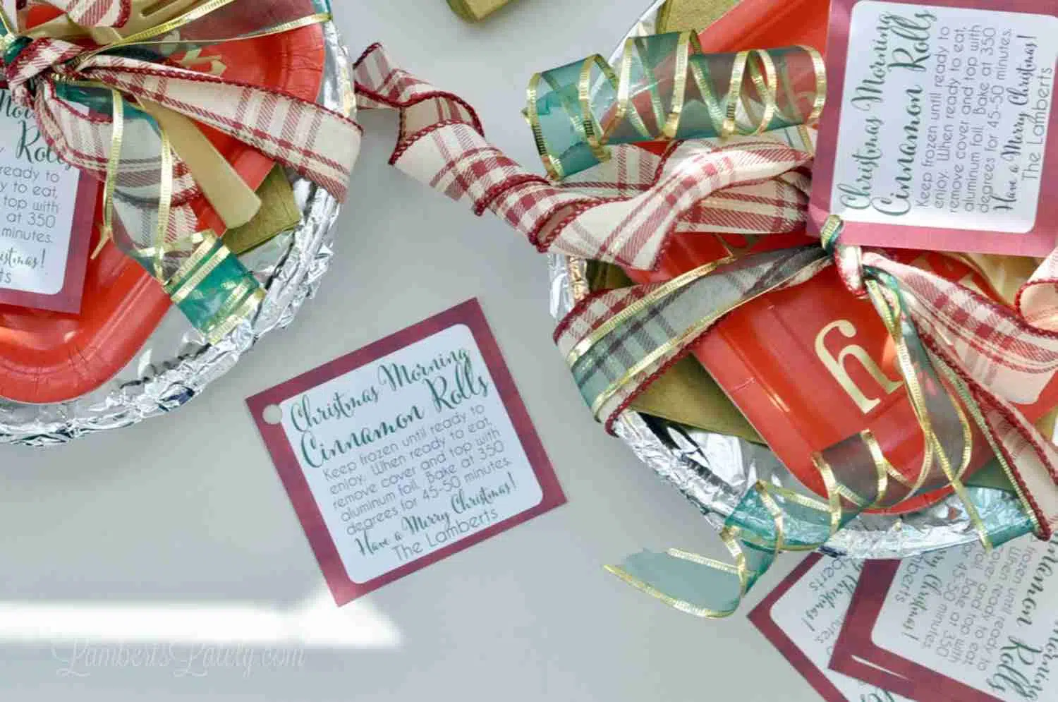 Christmas morning cinnamon rolls gift tag