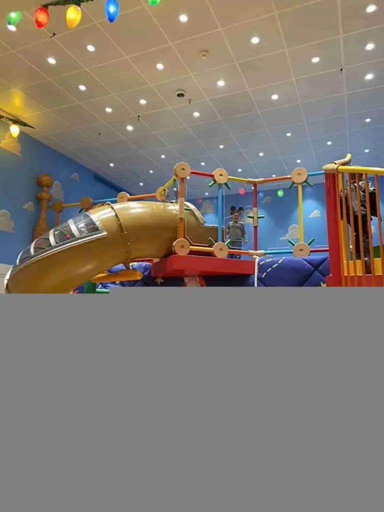 Kids area (toy story room) on Disney Wonder.