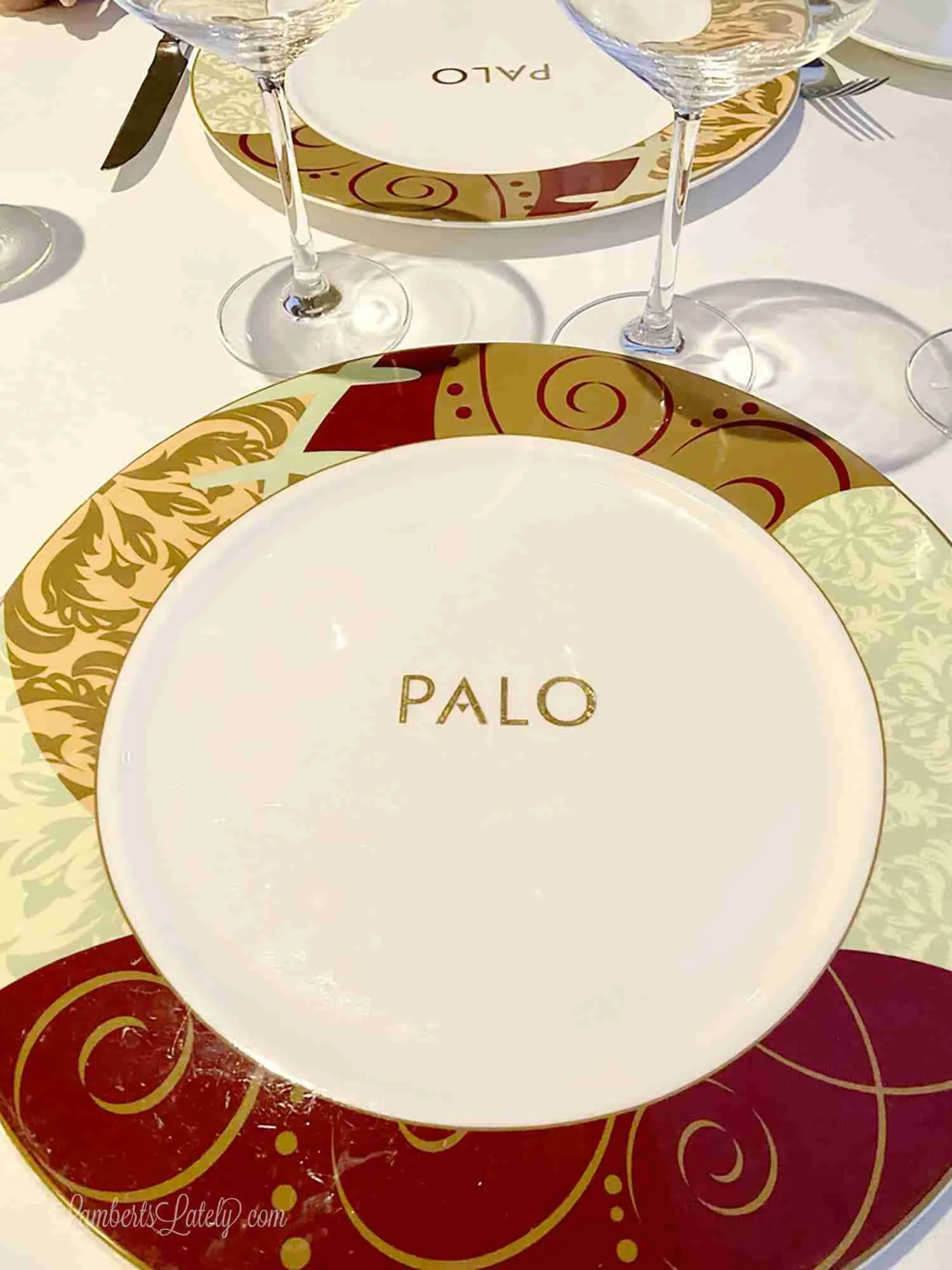Disney Wonder Palo plate.