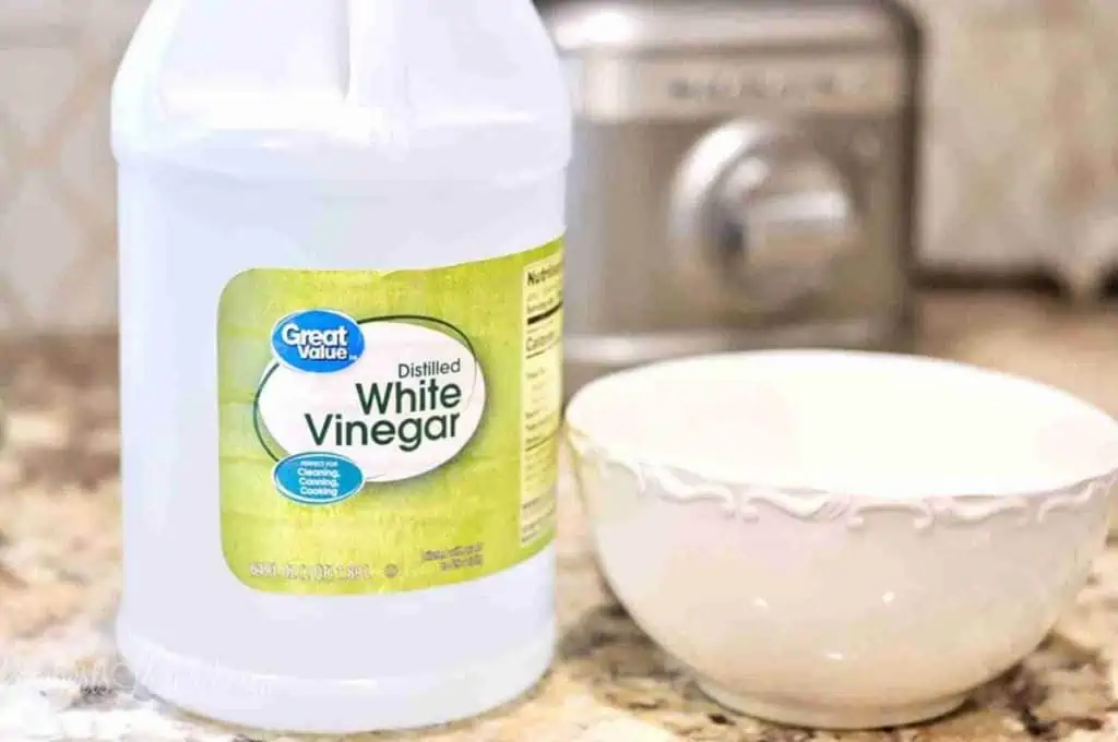 This posts shows how to clean a microwave the easy way - simply use vinegar and water!