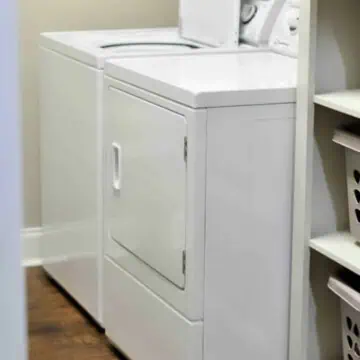 washer and dryer in a laundry room.