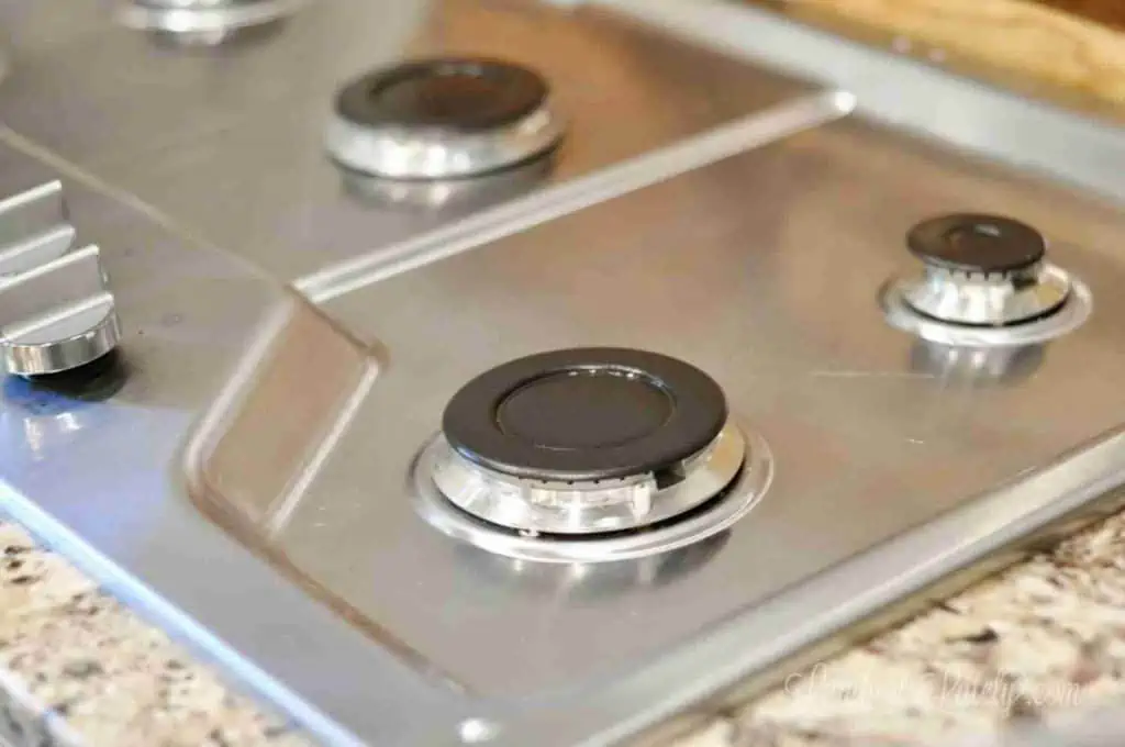 clean gas stove