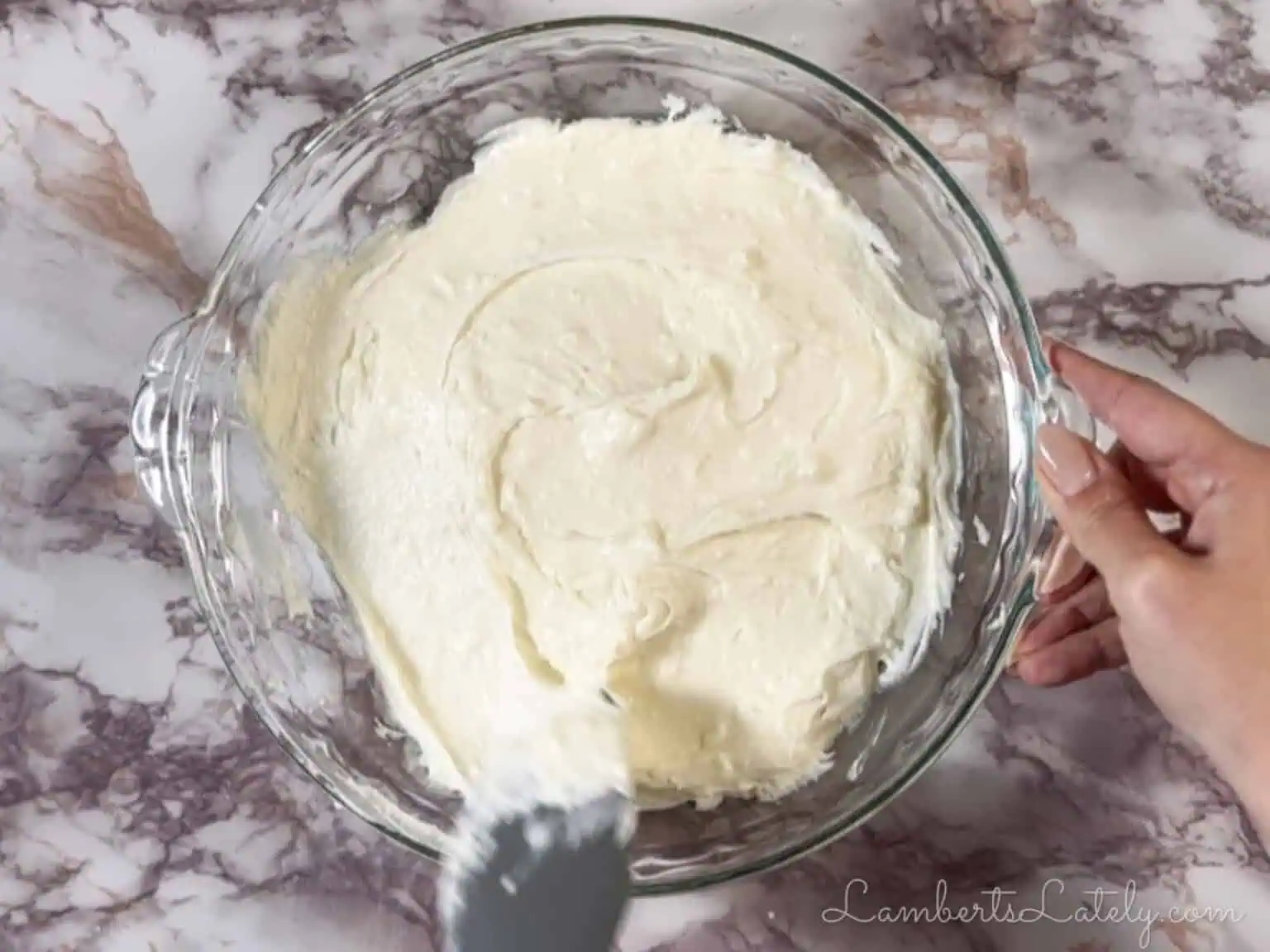 craemy cheesecake base spread in a pie dish.