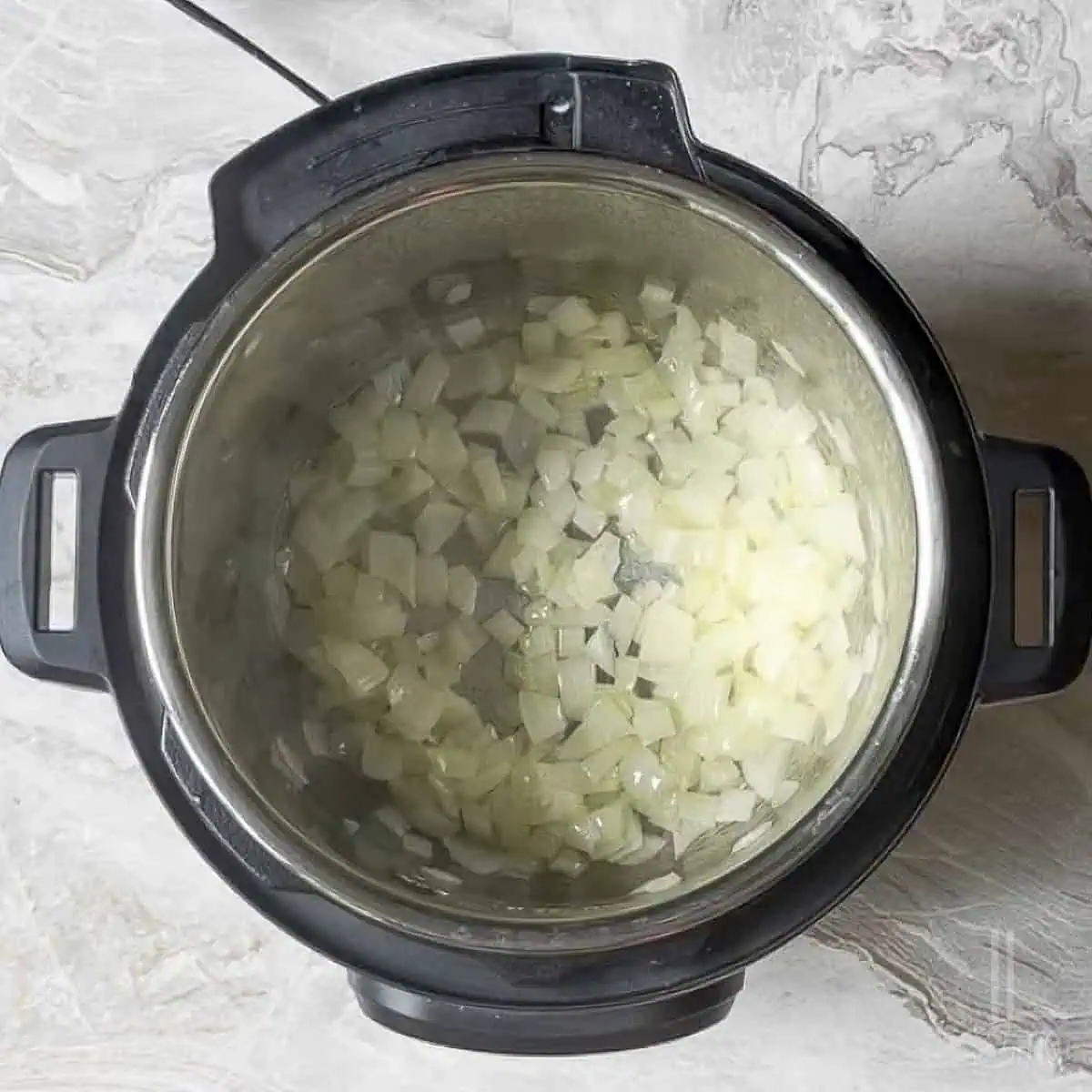 cooking onions and garlic in an instant pot pressure cooker.